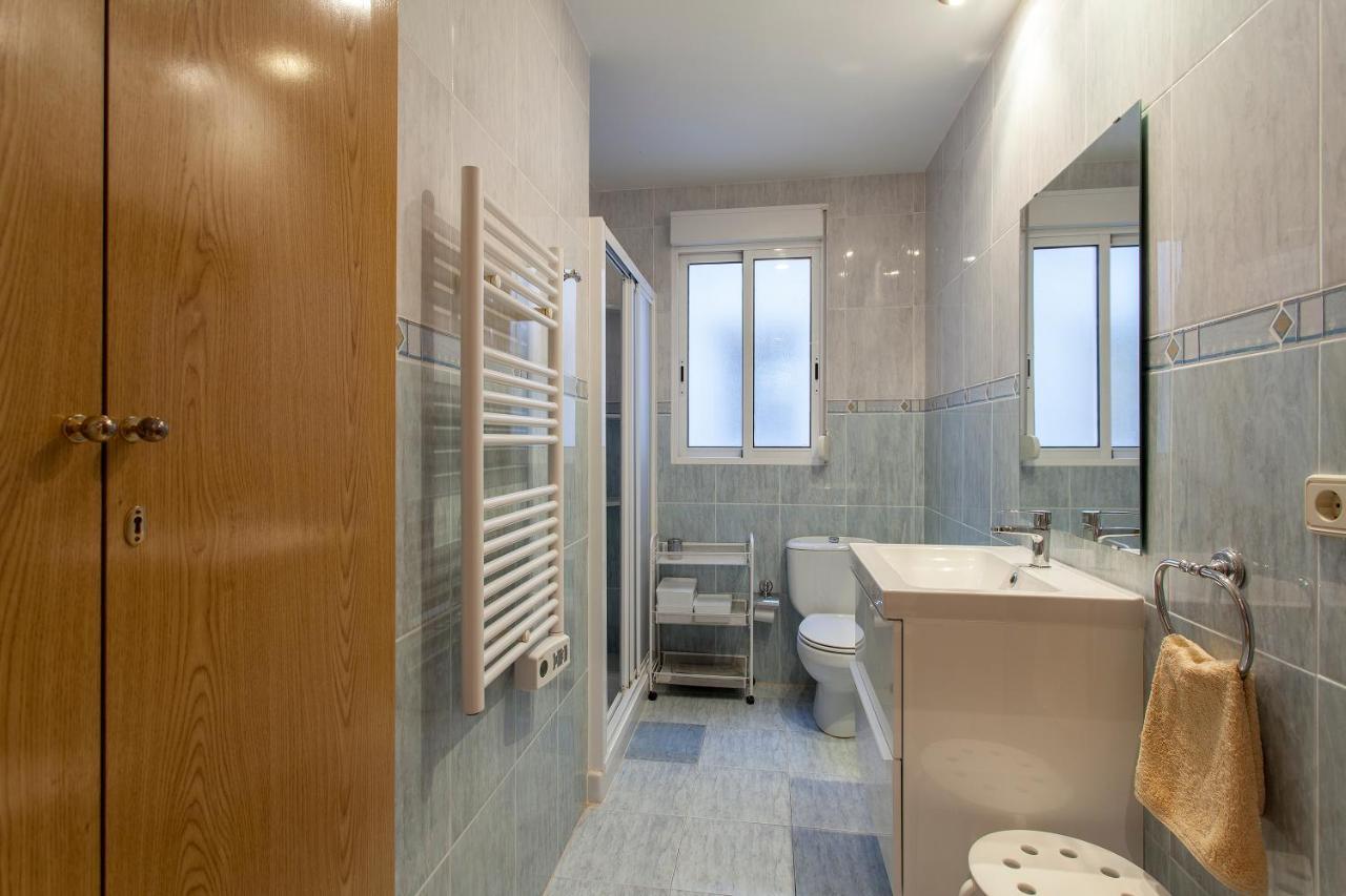 Apartment Near The Marina, Valencia Buitenkant foto
